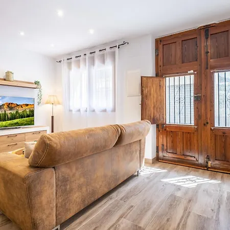 Ca La Gueela * Bolulla